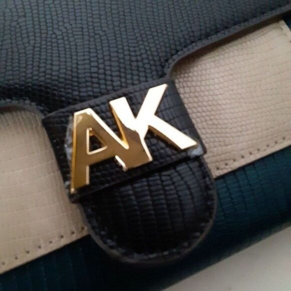 Anne Klein Women's Crossbody Wallet Bag - Picture 8 of 12